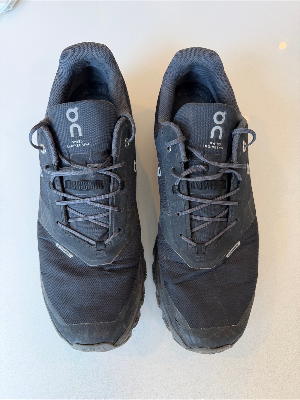 On Running Men's Cloudventure Waterproof Trail Running Shoes - Black/Gray
